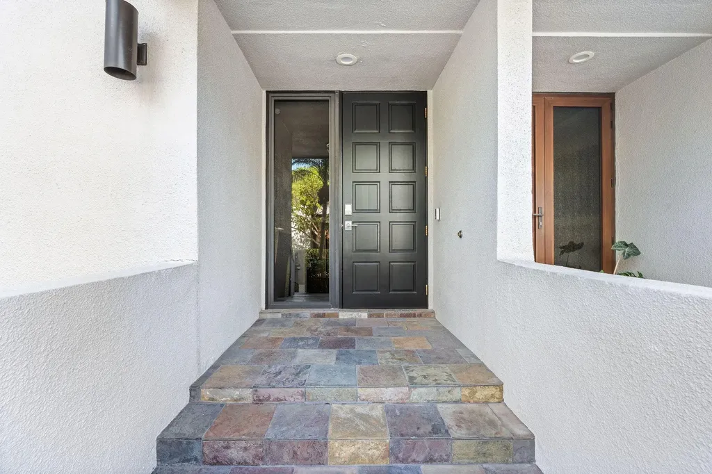 16 Portside Drive Fort Lauderdale FL 33316