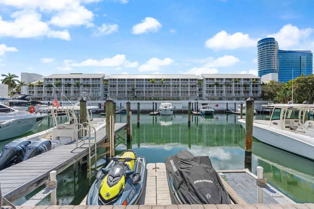 16 Portside Drive Fort Lauderdale FL 33316