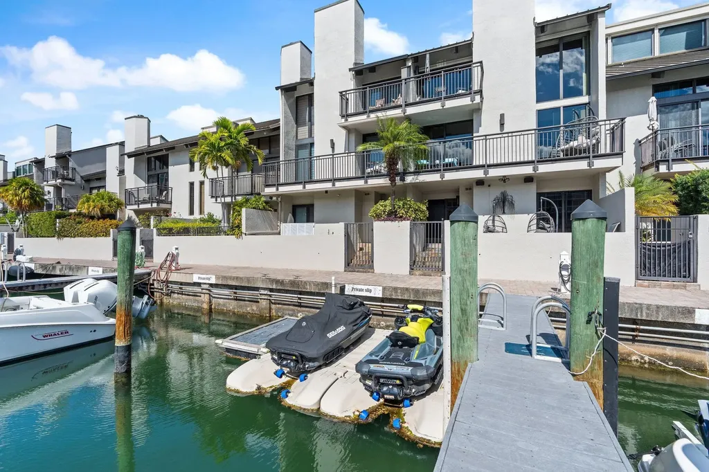 16 Portside Drive Fort Lauderdale FL 33316