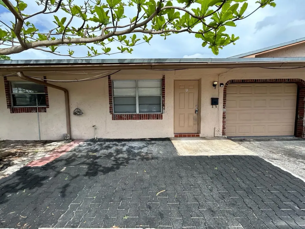 1984 SW 28th Lane Fort Lauderdale FL 33312