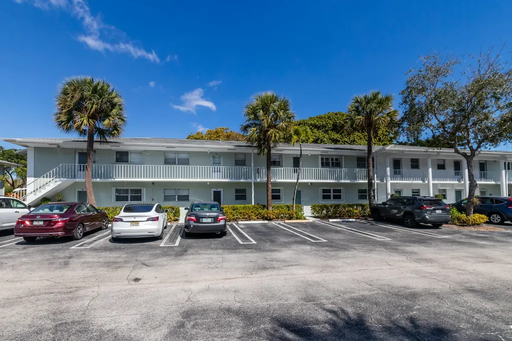 2300 NW 22nd Avenue Delray Beach FL 33445