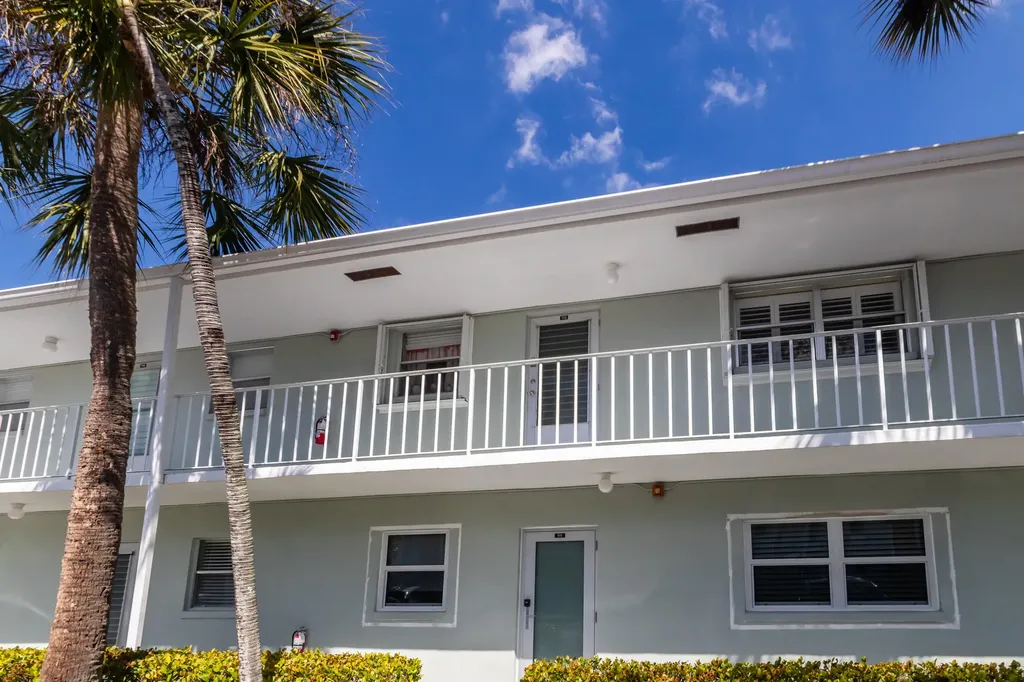 2300 NW 22nd Avenue Delray Beach FL 33445