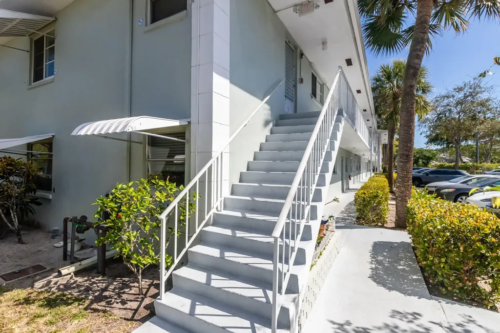 2300 NW 22nd Avenue Delray Beach FL 33445