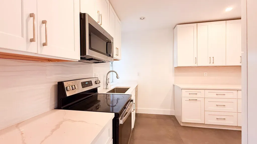 2420 SW 81st Avenue Davie FL 33324