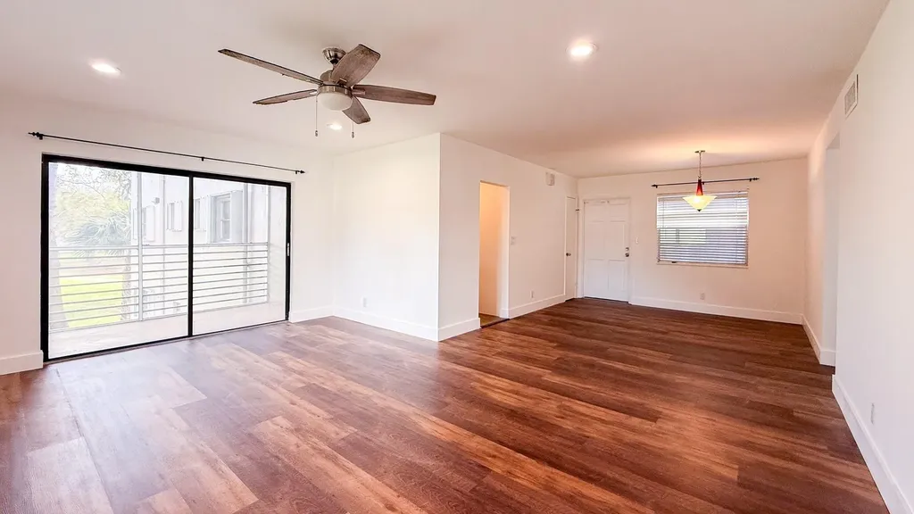 2420 SW 81st Avenue Davie FL 33324