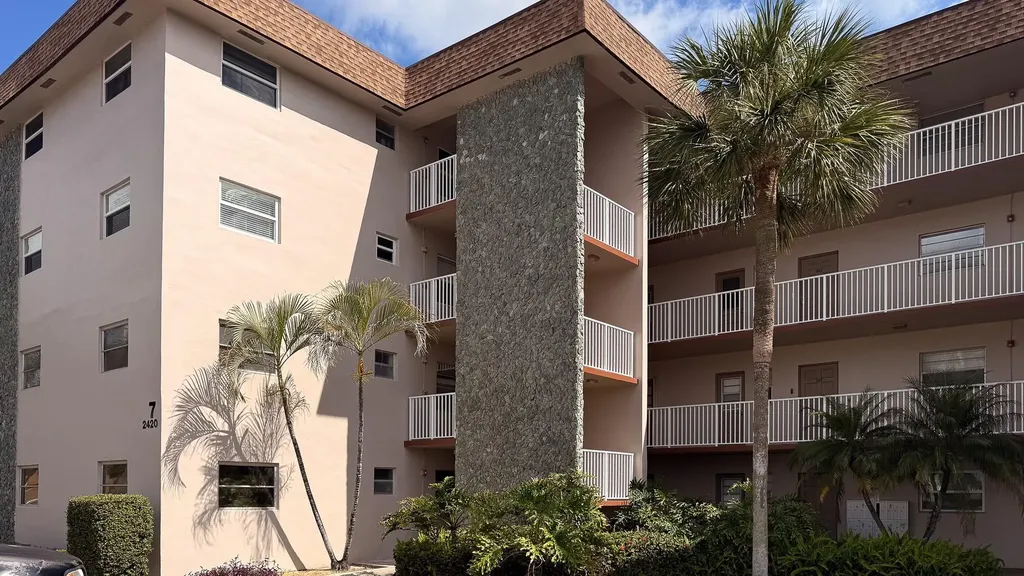 2420 SW 81st Avenue Davie FL 33324