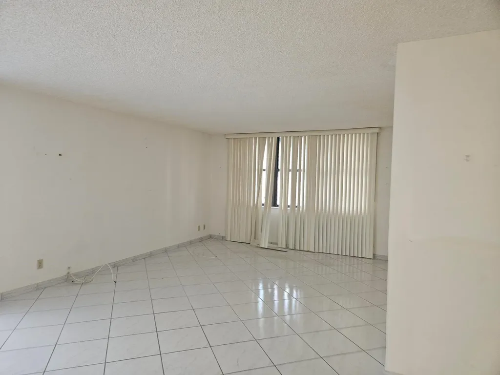 18151 NE 31st Court Aventura FL 33160