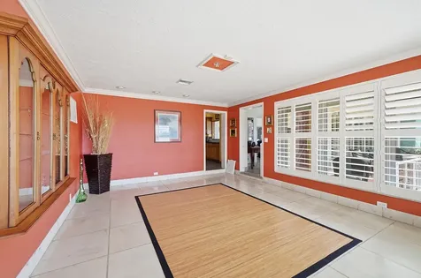 707 N Northlake Drive Hollywood FL 33019