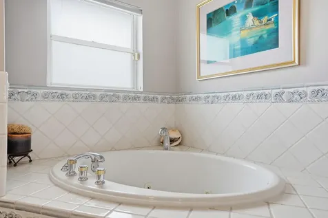 707 N Northlake Drive Hollywood FL 33019