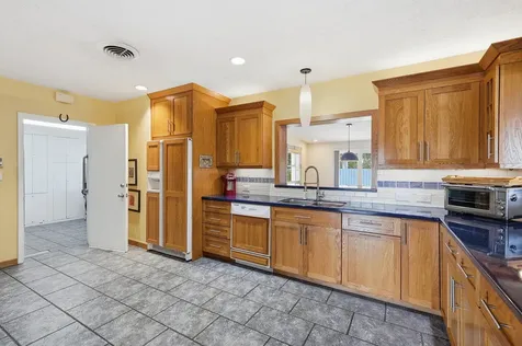 707 N Northlake Drive Hollywood FL 33019
