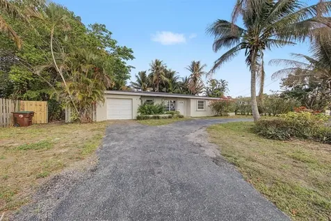 7730 W Lake Drive Lake Clarke Shores FL 33406