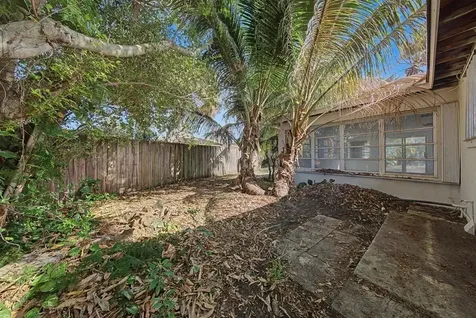 7730 W Lake Drive Lake Clarke Shores FL 33406