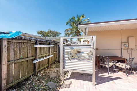 741 NW 97th Terrace Pembroke Pines FL 33024