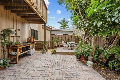 2136 SW 81st Way Davie FL 33324
