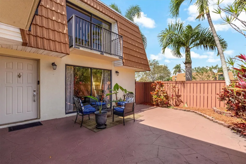 2944 SW 11th Place Deerfield Beach FL 33442
