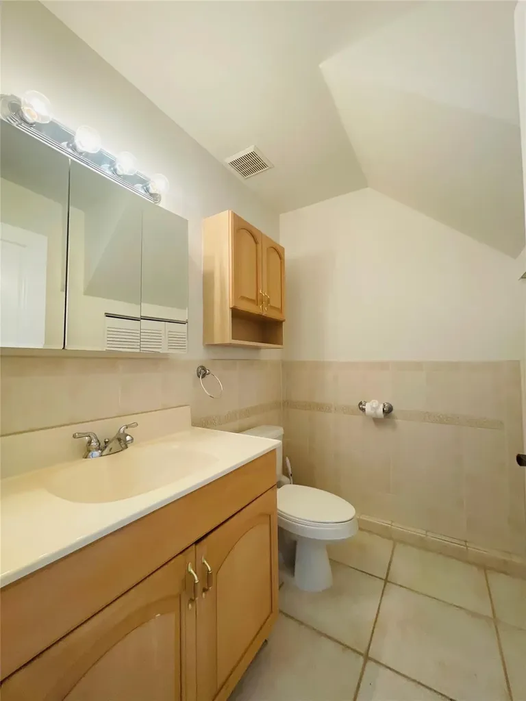 2605 Bay Drive Pompano Beach FL 33062