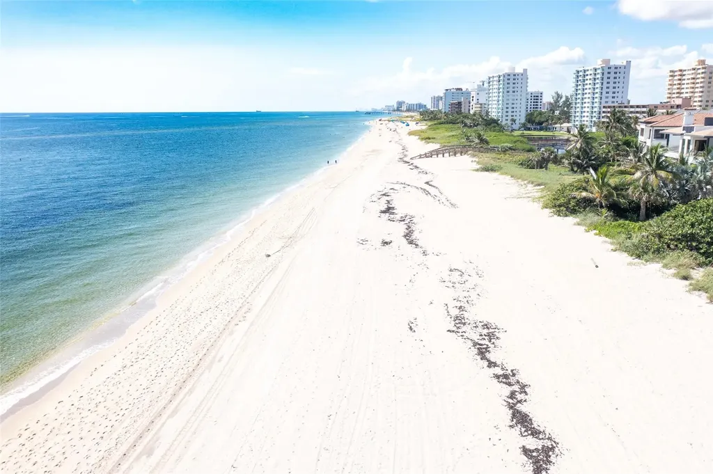 2605 Bay Drive Pompano Beach FL 33062
