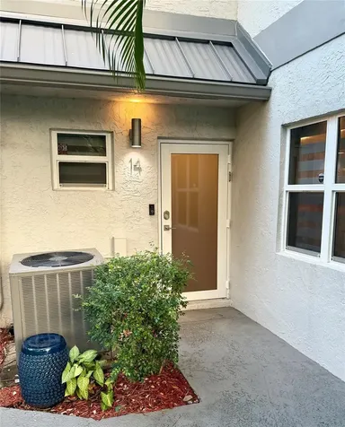 801 SE 16th Court Fort Lauderdale FL 33316