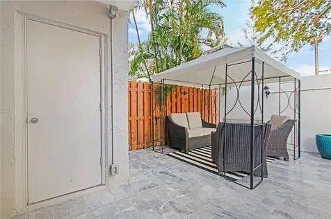 801 SE 16th Court Fort Lauderdale FL 33316