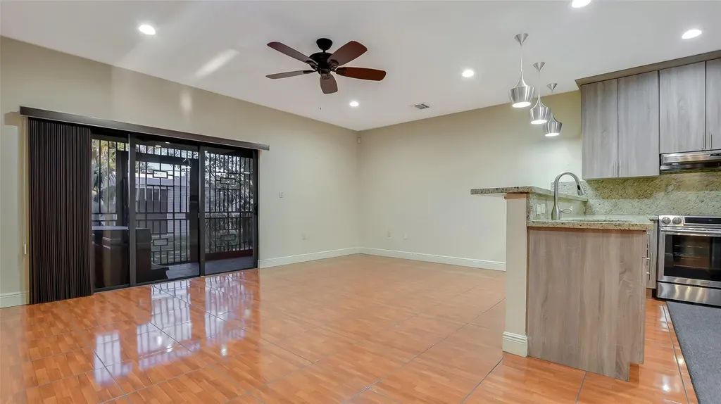 1461-1463 SW 40th Terrace Fort Lauderdale FL 33317