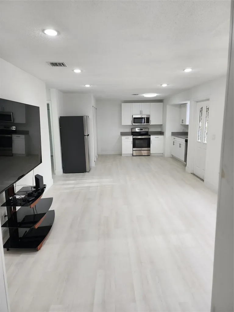 320 NW 4th Avenue Deerfield Beach FL 33441