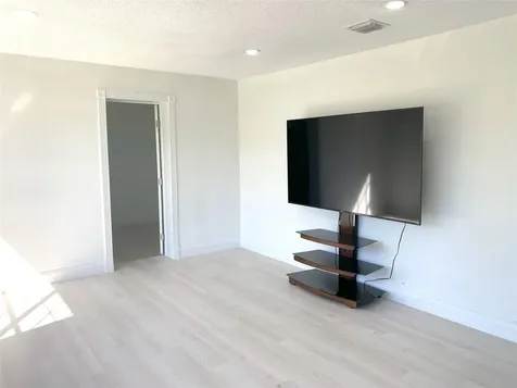 320 NW 4th Avenue Deerfield Beach FL 33441