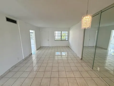 Hallandale Beach FL 33009