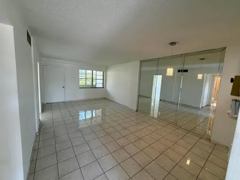 Hallandale Beach FL 33009