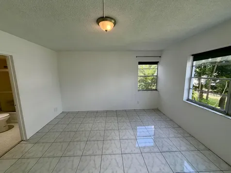 Hallandale Beach FL 33009