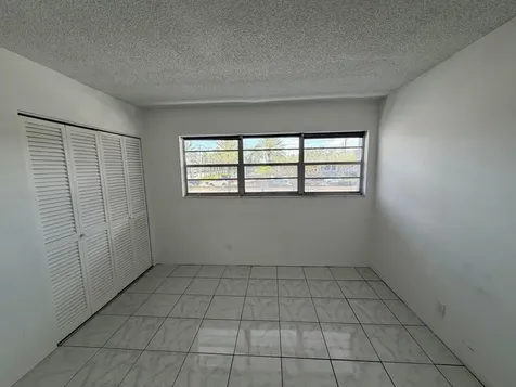 Hallandale Beach FL 33009