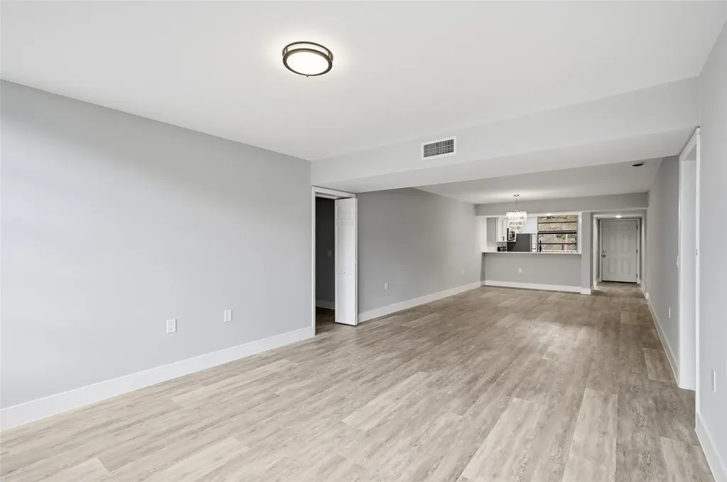 1717 Whitehall Drive Davie FL 33324