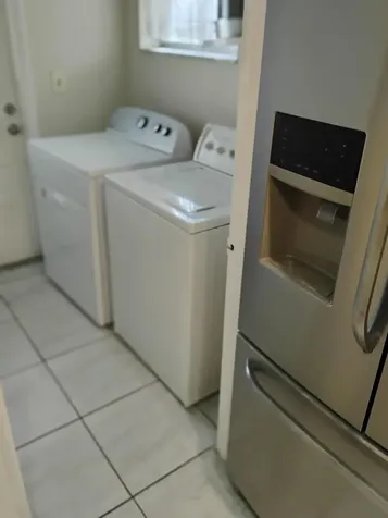 5039 NW 42 Street Lauderdale Lakes FL 33319