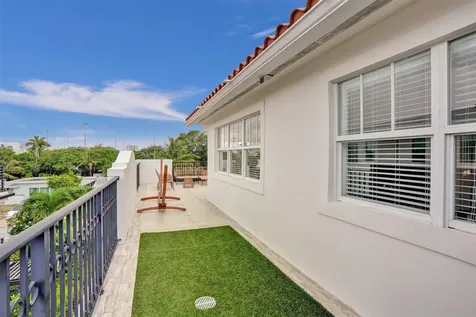 726 NE 15th Avenue Fort Lauderdale FL 33304