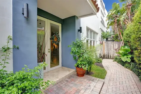 726 NE 15th Avenue Fort Lauderdale FL 33304