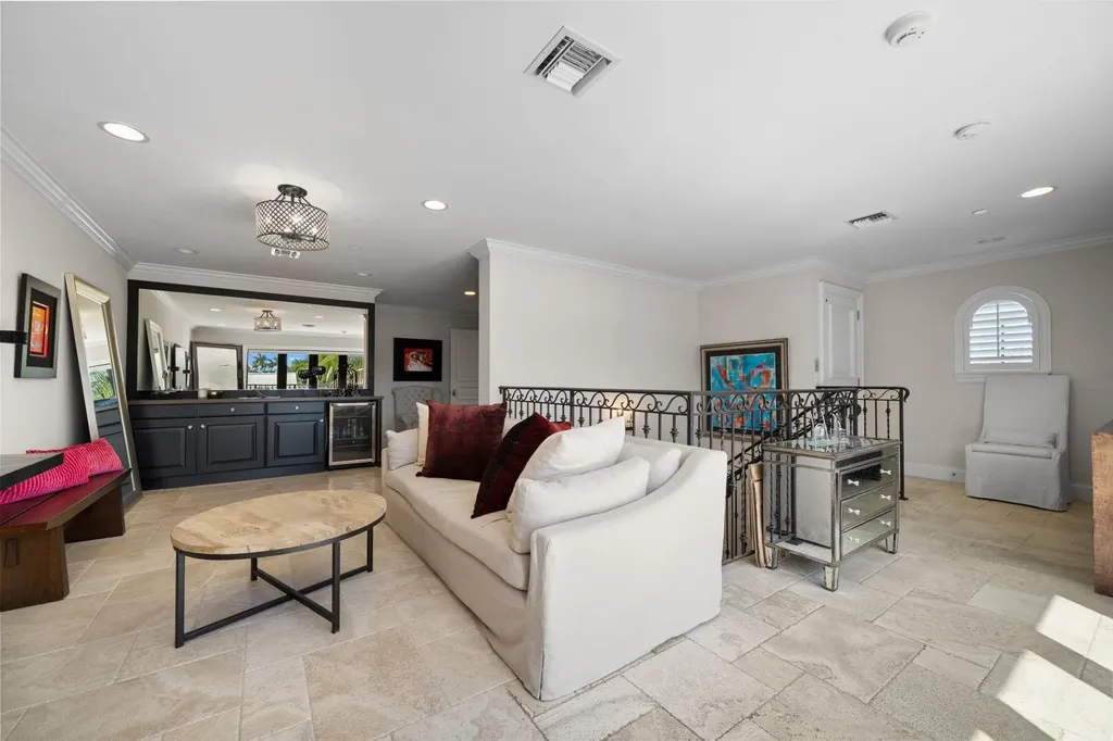 645 NE 17th Way Fort Lauderdale FL 33304