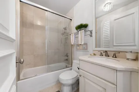 645 NE 17th Way Fort Lauderdale FL 33304