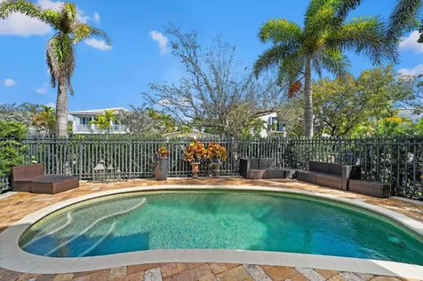 645 NE 17th Way Fort Lauderdale FL 33304