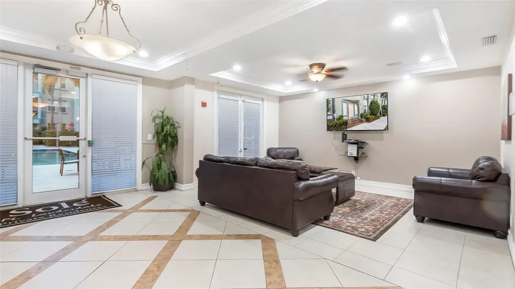 533 NE 3rd Avenue Fort Lauderdale FL 33301