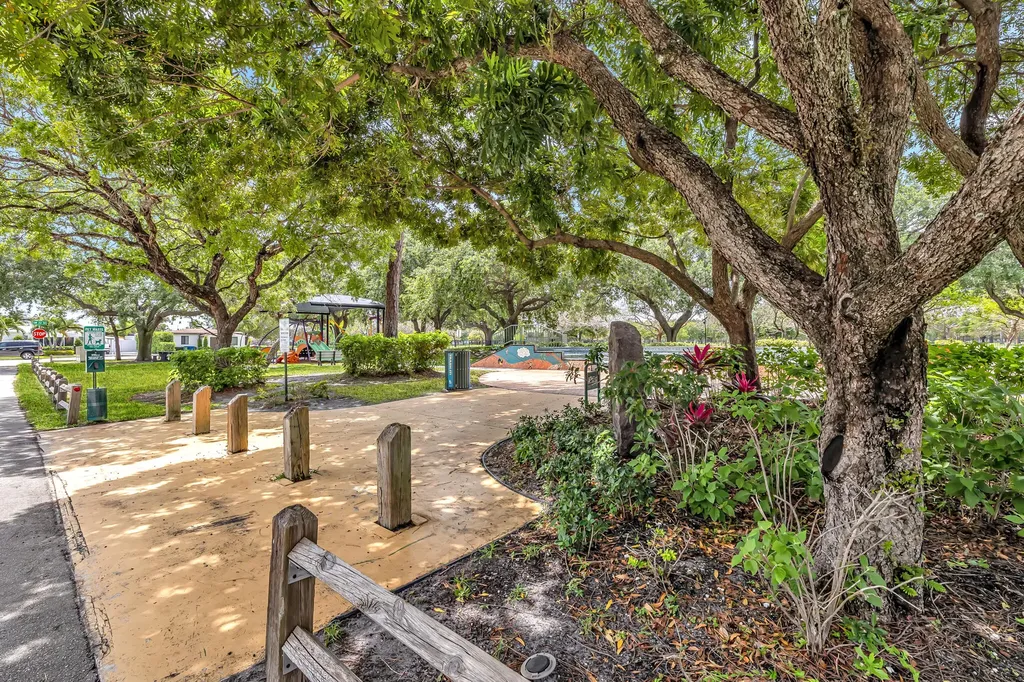 341 SW 21st Street Fort Lauderdale FL 33315