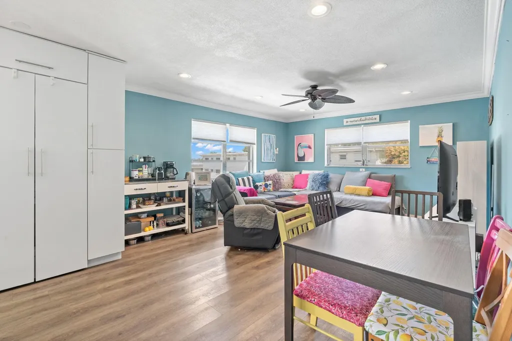 515 S Crescent Drive Hollywood FL 33021