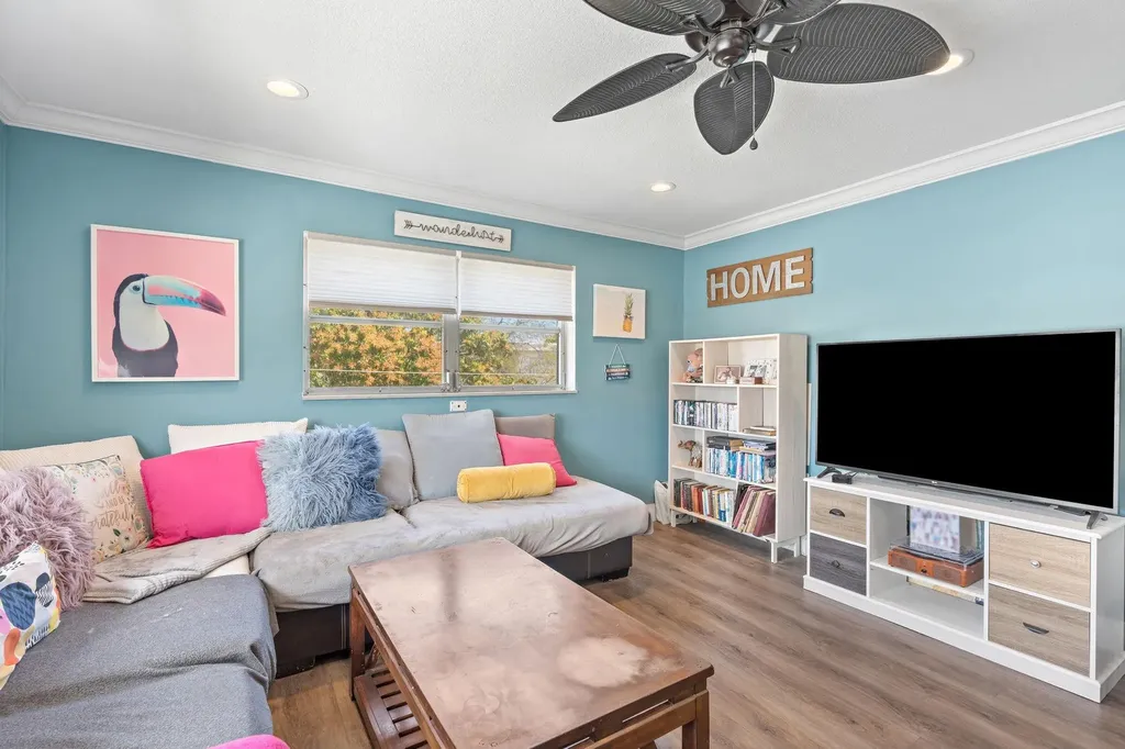 515 S Crescent Drive Hollywood FL 33021