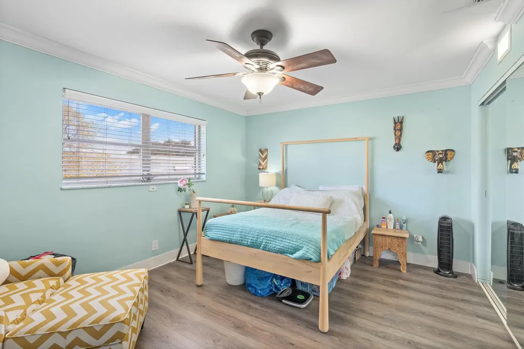 515 S Crescent Drive Hollywood FL 33021