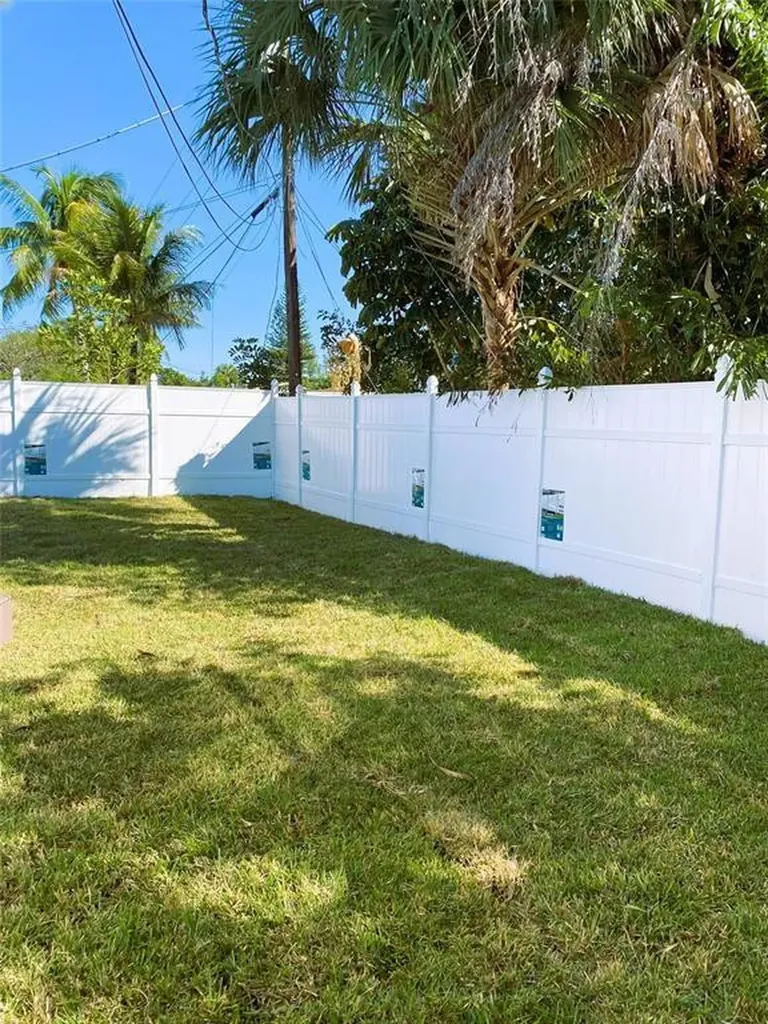 320 NW 4th Avenue Deerfield Beach FL 33441