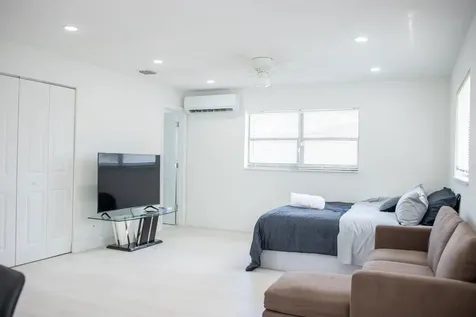 320 NW 4th Avenue Deerfield Beach FL 33441
