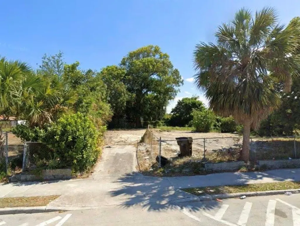 524 15th Street West Palm Beach FL 33401