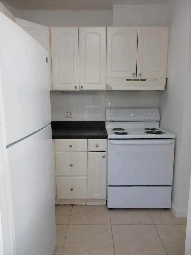 2420 SE 17th Street Fort Lauderdale FL 33316