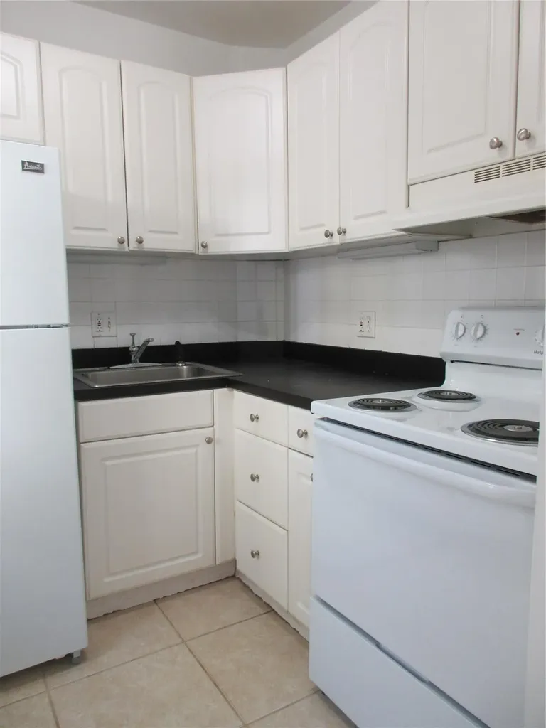 2420 SE 17th Street Fort Lauderdale FL 33316
