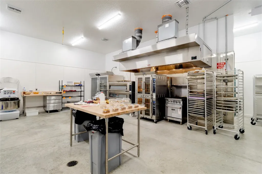 3700 SW 9th Street Vero Beach FL 32968