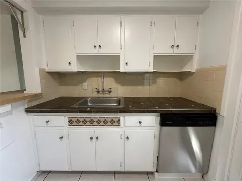1101 NE 17 Way Fort Lauderdale FL 33304