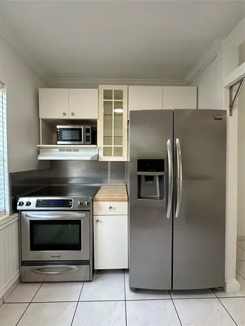1101 NE 17 Way Fort Lauderdale FL 33304